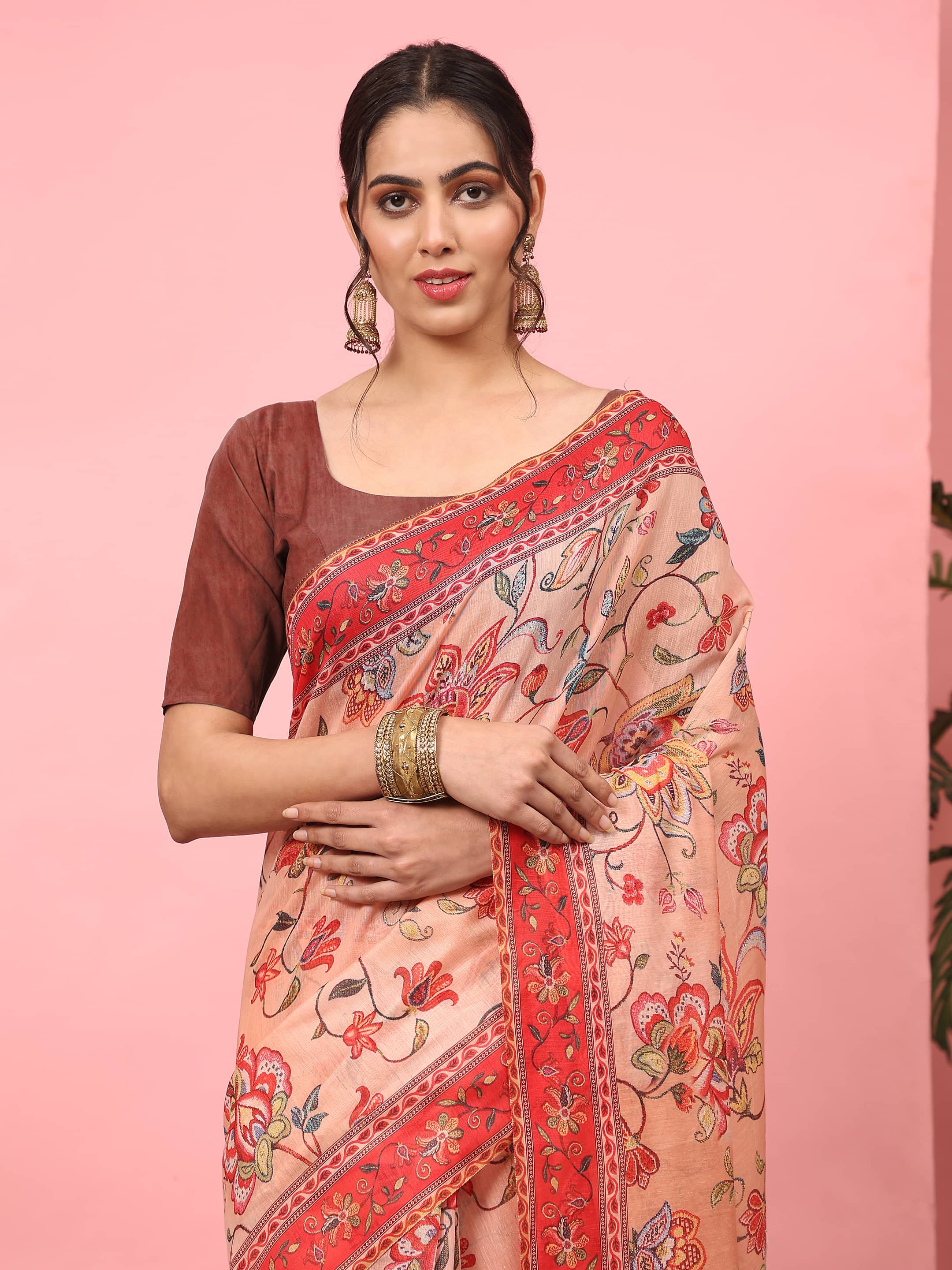 Women Cotton Blend Digital Print Saree