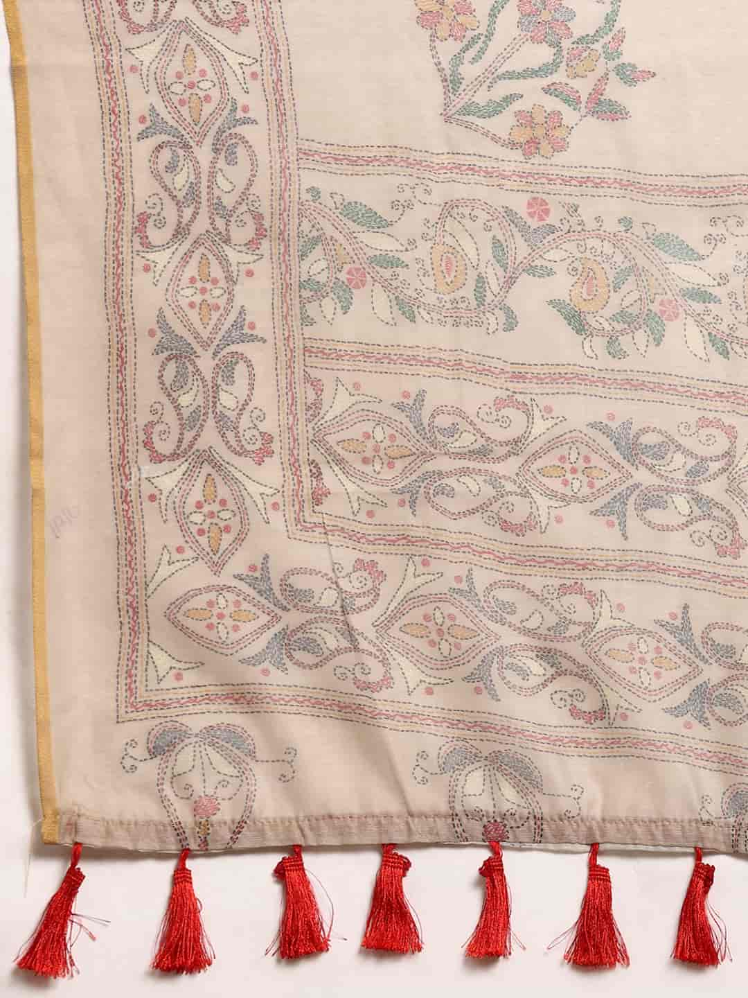 Women Kalamkari Digital Print Saree