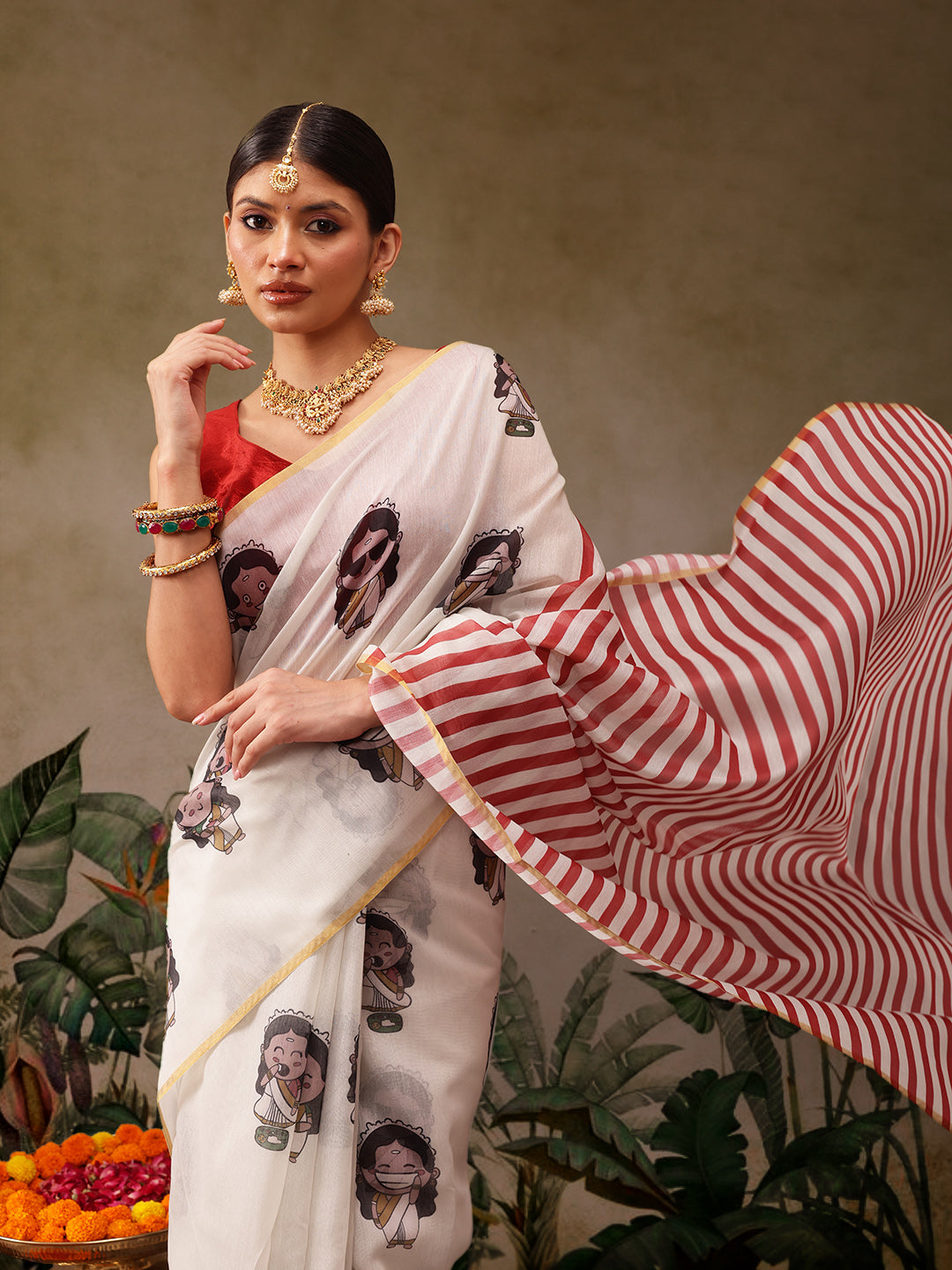 Women Cotton Blend Digital Printed Saree