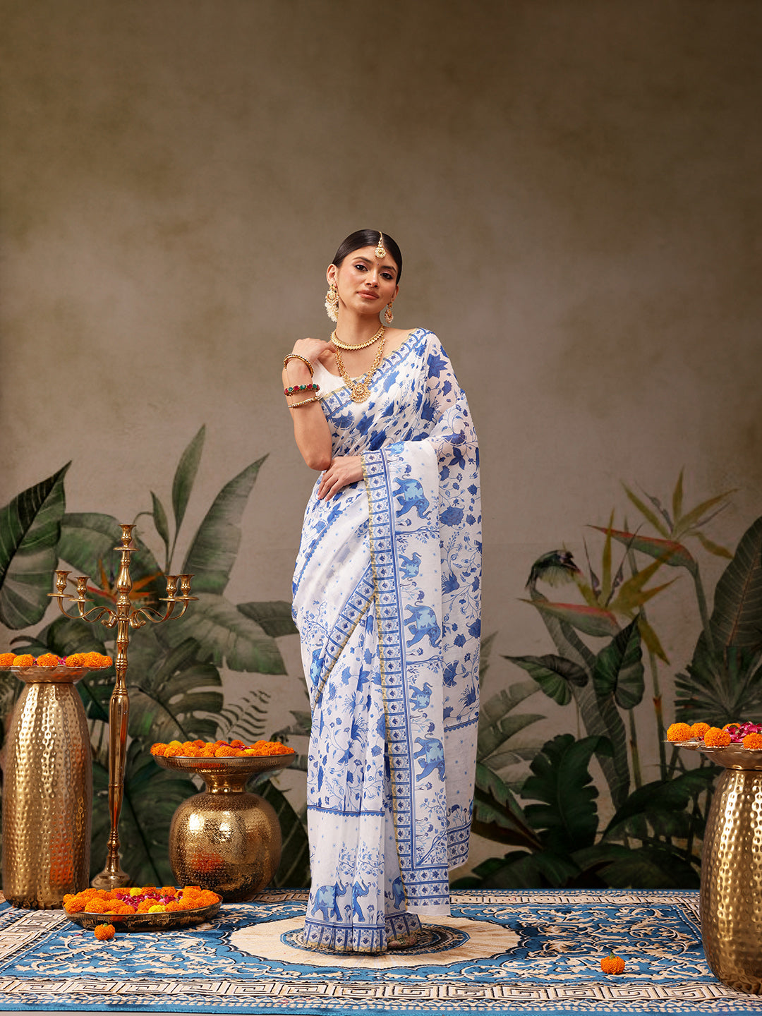 Women Cotton Blend Digital Printed Saree