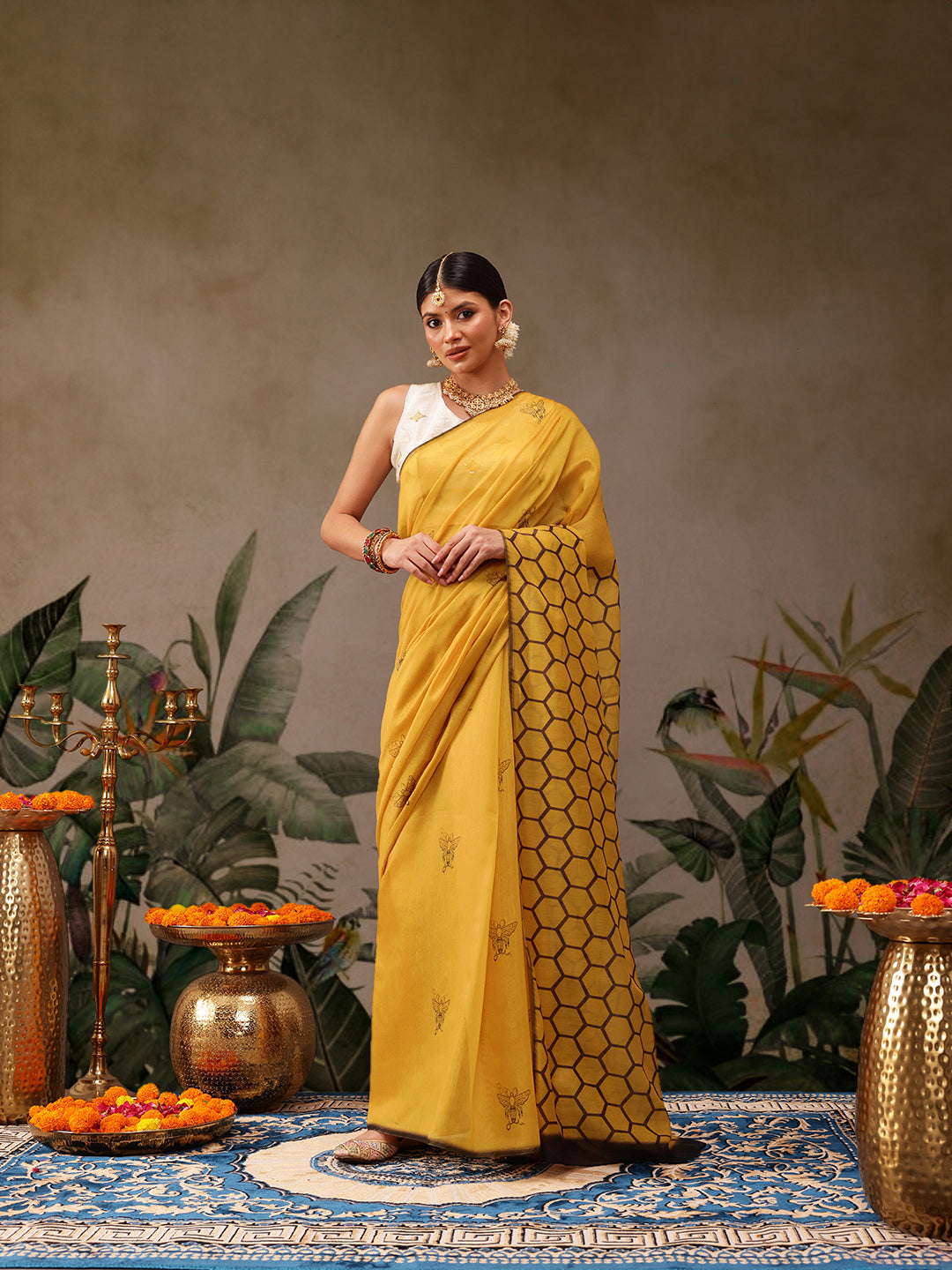 Women Cotton Blend Digital Printed Saree