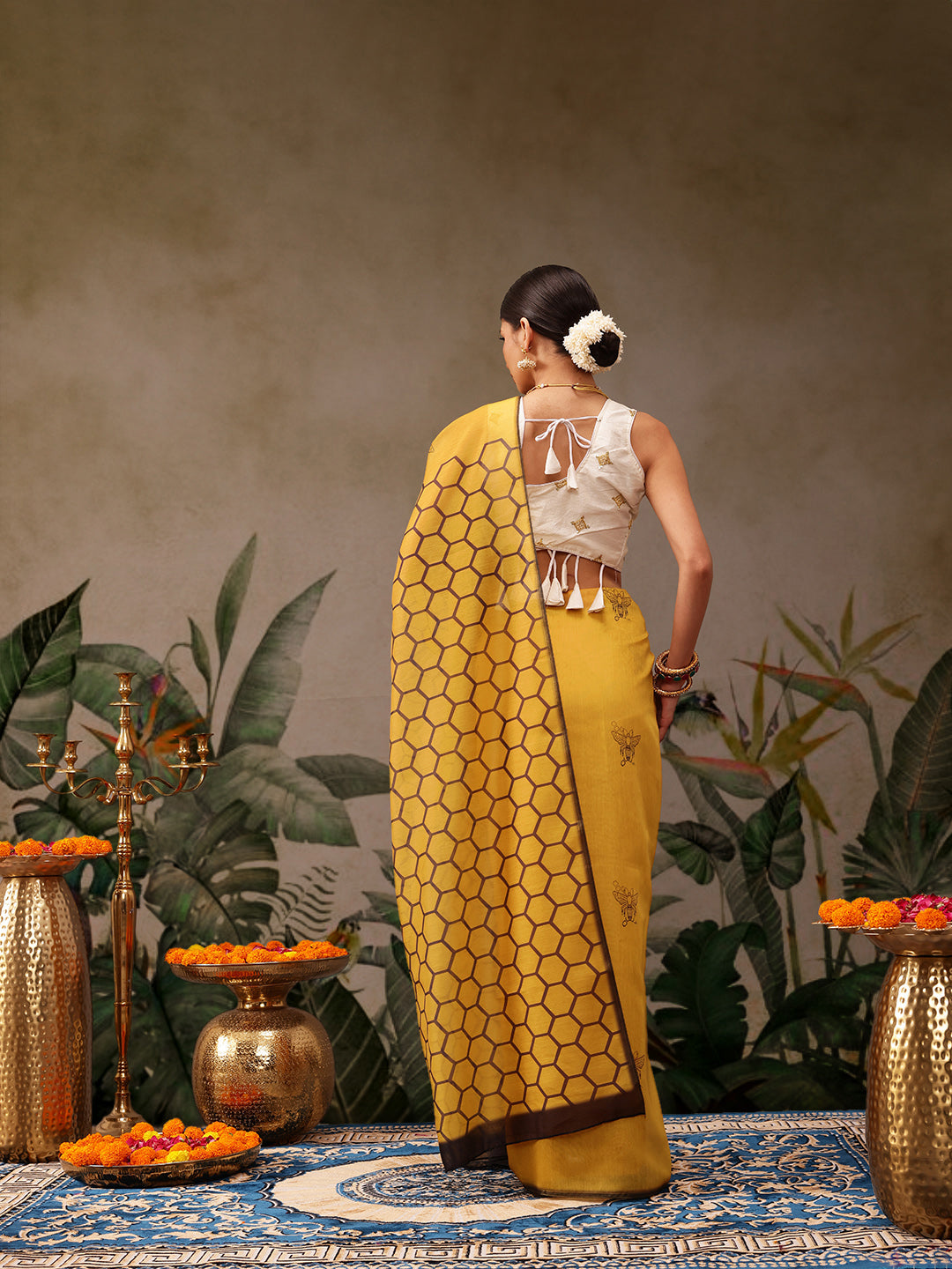 Women Cotton Blend Digital Printed Saree