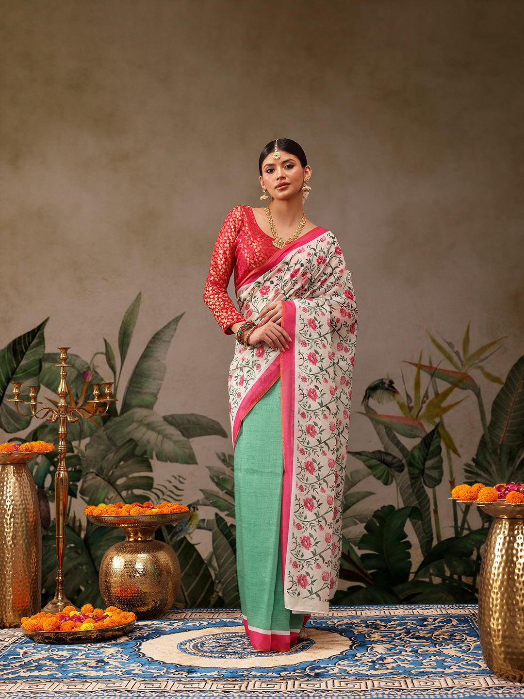 Women Cotton Blend Digital Printed Saree