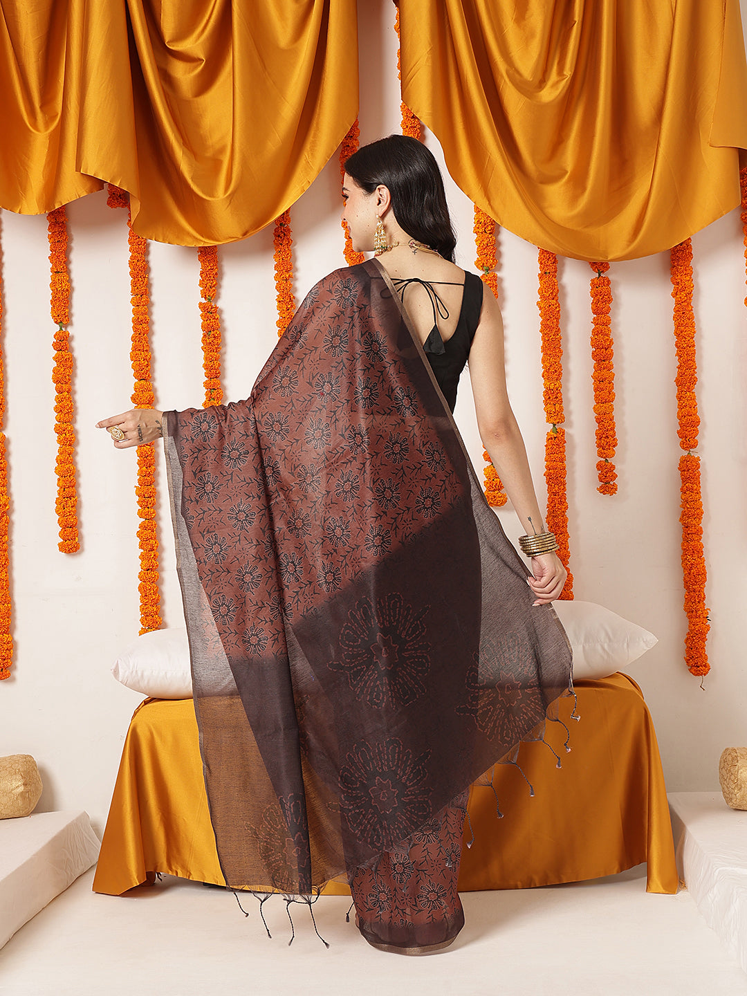 Floral Printed Cotton Chanderi Saree With Solid Blouse – Brown – view 3