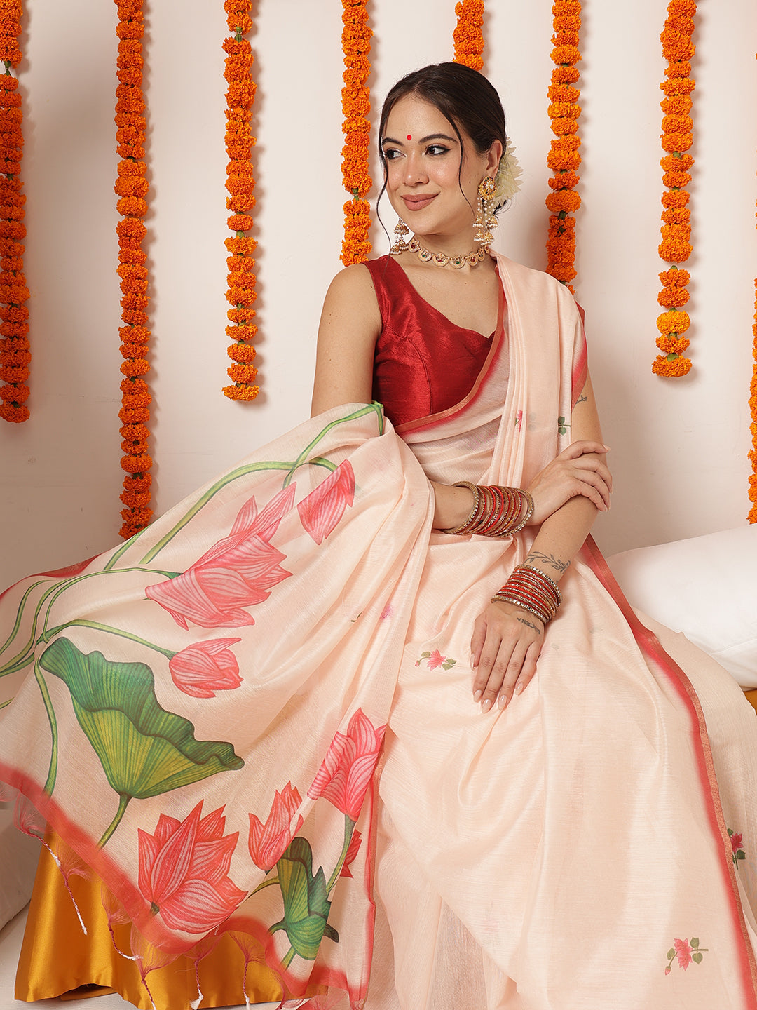 Floral Printed Cotton Chanderi Saree With Solid Blouse – Beige – view 4