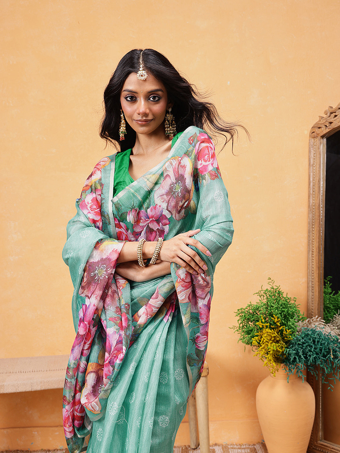 Women's Cotton Blend Floral Print Ready To Wear Saree