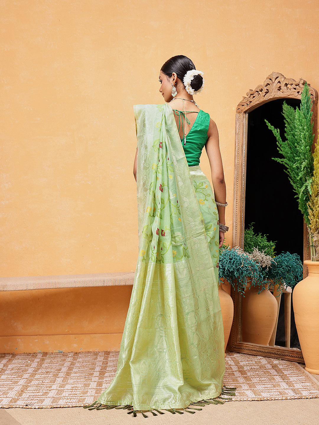 Dhakai Jamdani Ready To Wear Saree