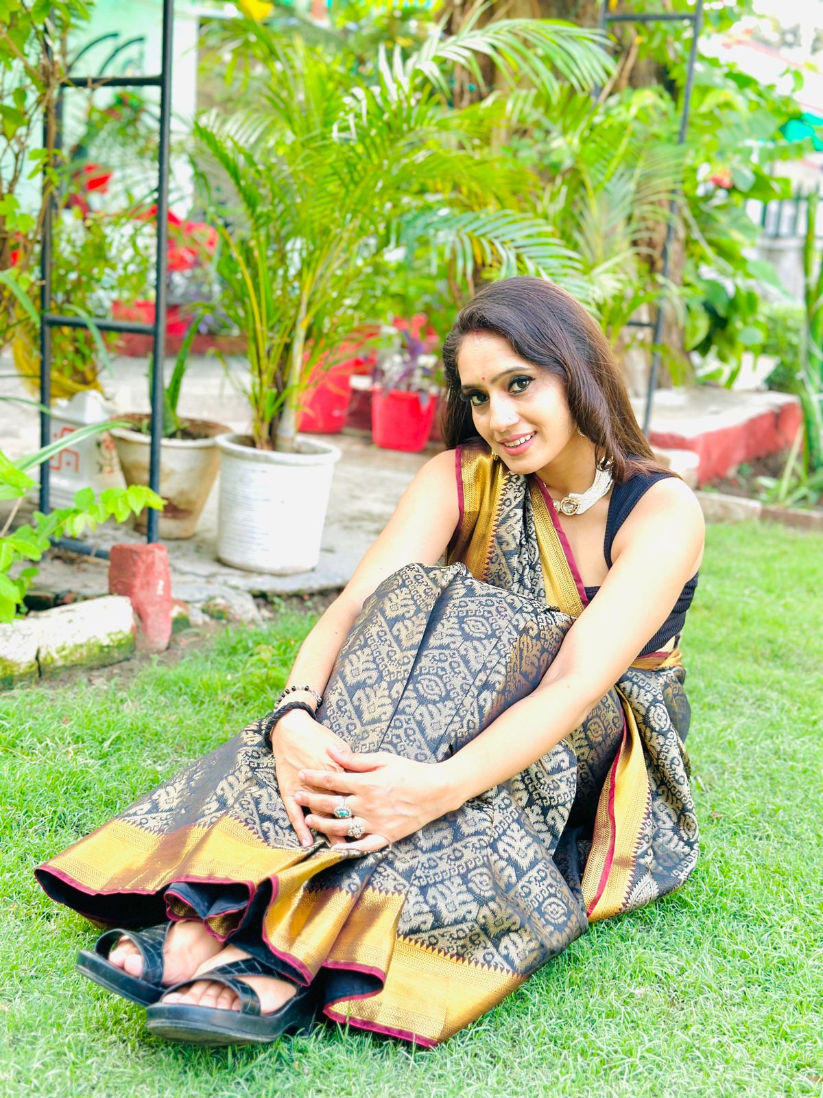 Chevron Classical Weaving Ikkat Zari Woven With Kanjivaram Border Saree